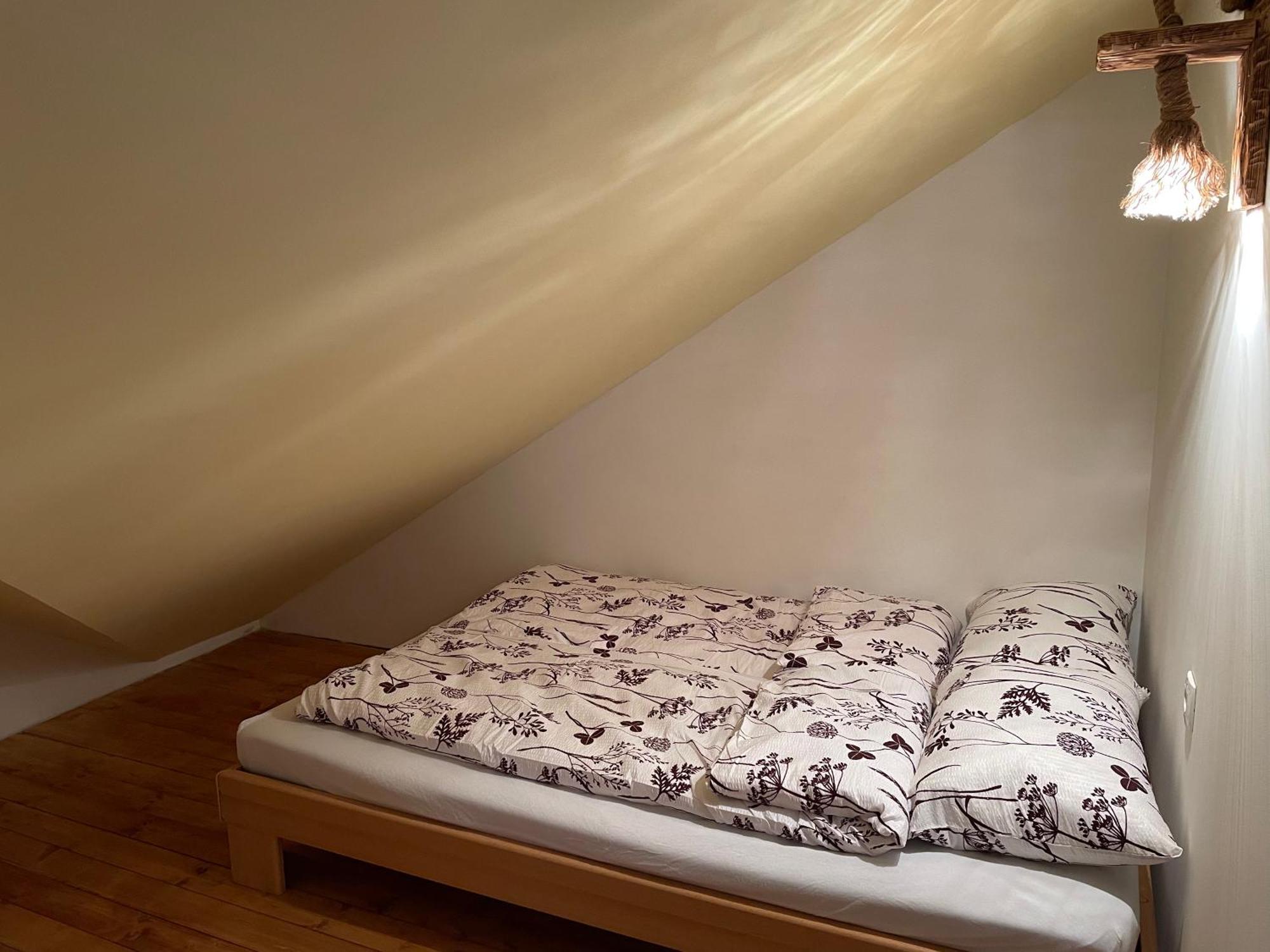 Vamis Hotel Gornji Petrovci Quarto foto